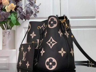 LV M44022 Louis Vuitton M45497 NÉONOÉ Shoulder Bag Black