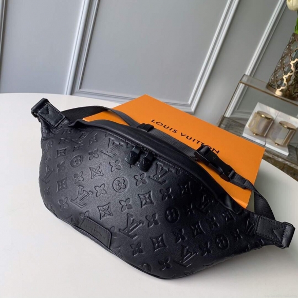 LV M44388 Louis Vuitton Discovery Bumbag Black