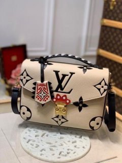 LV M45384 Louis vuitton M45385 Crafty Pochette Metis Monogram Beige