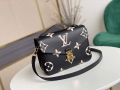 LV M45773 Louis Vuitton M45596 Pochette Metis Bag Black