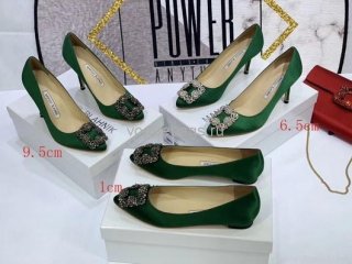 Manolo Blahnik Women’s Shoes Designer Hangisiflat Velvet Shoes 30119 Green