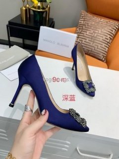 Manolo Blahnik Women’s Shoes Designer Hangisiflat Velvet Shoes 30120 Navy blue