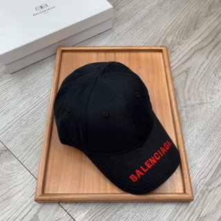 Balenciaga 529192310 Cap black white Classic Baseball Cap with Balenciaga embroidered logo B990028