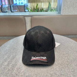 Balenciaga 529192310 Cap black white Classic Baseball Cap with Balenciaga embroidered logo B990109