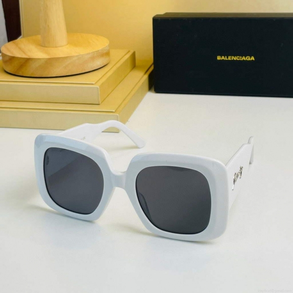 Balenciaga 628247 Dynasty Cat Sunglasses Weekend Butterfly Sunglasses B990234