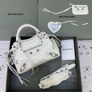 Balenciaga 700940210B Neo Cagole City Handbag in white Arena Lambskin