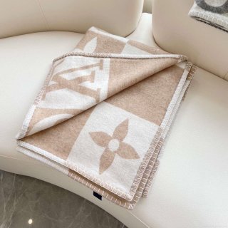 LV Avalon Rocabar Louis Vuitton Checkmate Blanket M77861