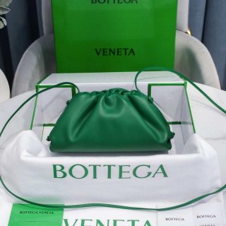 Bottega Veneta 585852 BV Mini Pouch Green Bag