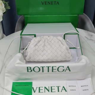 BV 585852 Bottega Veneta Mini Pouch intrecciato leather clutch with strap White