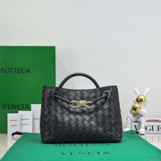 Bottega Veneta BV 743568 Small Andiamo Black