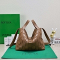 Bottega Veneta BV 7466 Bowling bag Brown