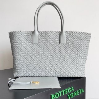 Bottega Veneta BV 608811 Large Cabat Bag Bv0011