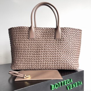 Bottega Veneta BV 608811 Large Cabat Bag Bv0016