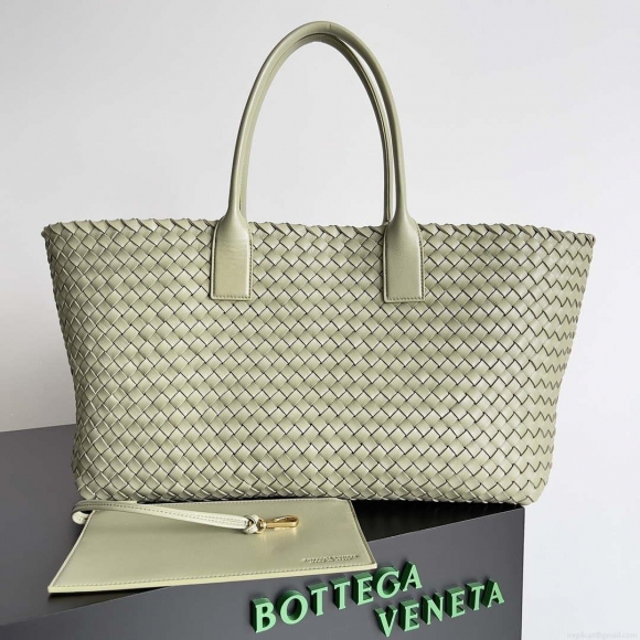 Bottega Veneta BV 608811 Large Cabat Bag Bv0028