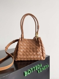 Bottega Veneta BV 796569VCPPT8060 Small Andiamo Parachute Brown