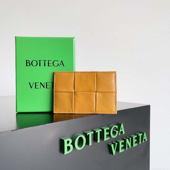 Bottega Veneta BV 649597 Cassette Credit Card Case bv70040