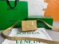 Bottega Veneta BV 666688 Cassette Shoulder Bag 33993 Apricot