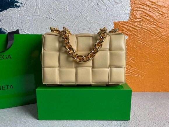 Bottega Veneta BV 20206 Chain Cassette 631421 Apricot Gold