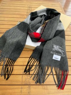 Burberry Scarves Classic Scarf B87405