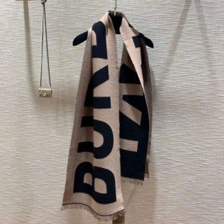 Burberry Scarves Classic Scarf B87411