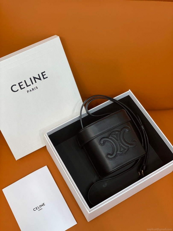 Celine 199263 SMALL BOX cuir triomphe in Smooth Calfskin Black