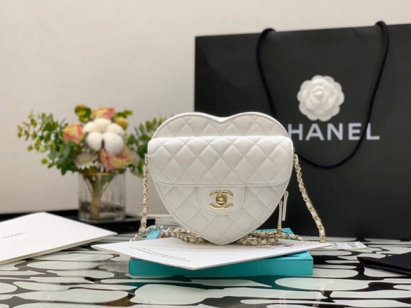 Chanel Flap Large Heart Bag Lambskin AS3191 White