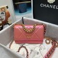 Chanel A86092 WOC 19 Chain Wallet Bag Lambskin Pink