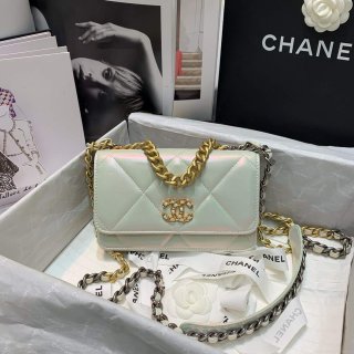 Chanel A86092 WOC 19 Chain Wallet Bag Lambskin Silvey White