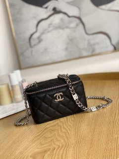 Chanel A81194 Vanity with chain Calfskin Sliver Black