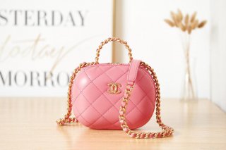 Chanel Small Vanity Case Lambskin gold-tone metal AS3066 pink