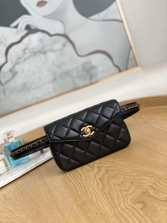 Chanel A99009 Waist bag Lambskin gold Black