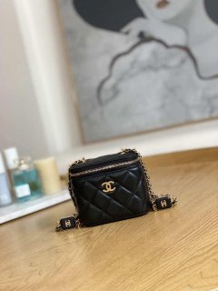 Chanel A68101 Mini Vanity with Chain Lambskin Gold Black