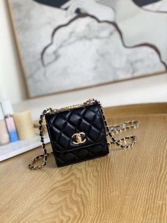 Chanel AP3020 Clutch with chain lambskip gold tone metal Black