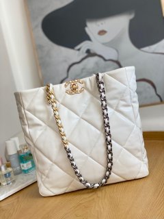 Chanel AS3519 CHANEL19 Shopping Bag Shiny Lambskin White