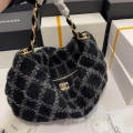 Chanel AS3564 MAXI HOBO BAG Wool Tweed & Gold-Tone Metal Black & Gray