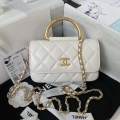 Chanel AP3484 CLUTCH WITH CHAIN Shiny Lambskin & Gold-Tone Metal White