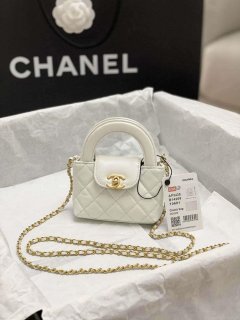 Chanel AP3435 Shiny aged calfskin & gold-tone metal White