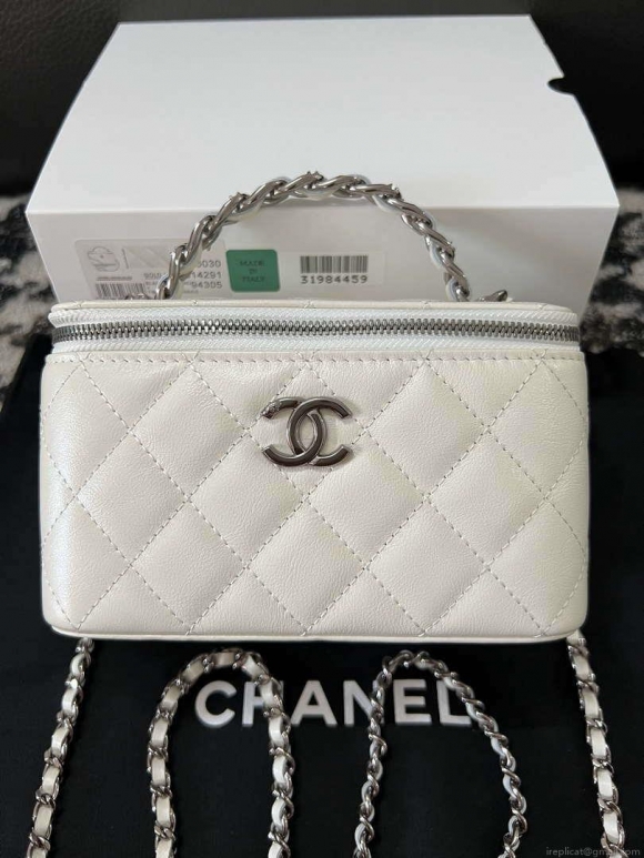 Chanel AP3593 Shiny Crumpled Calfskin Strass & Ruthenium-Finish Metal White