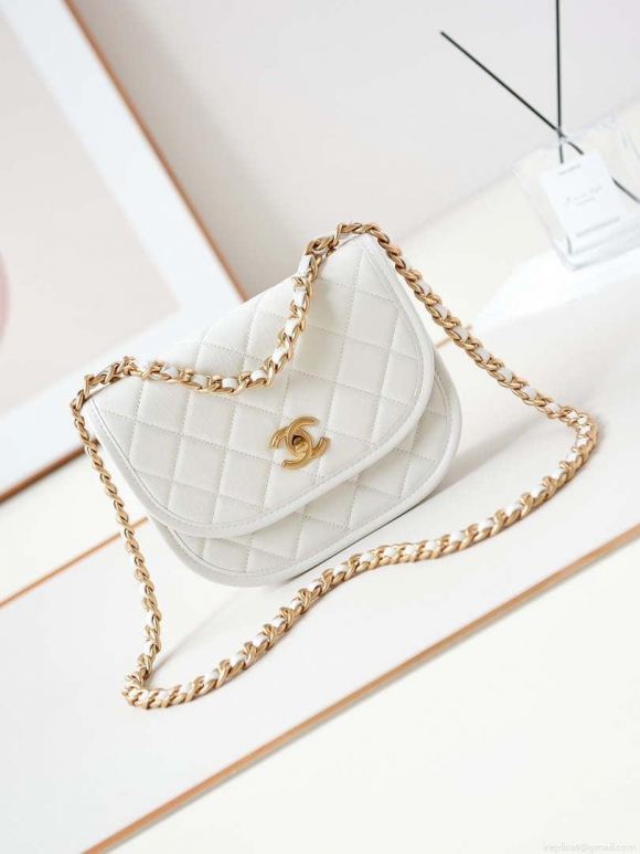 Chanel Messenger Bag Calfskin & Gold-Tone Metal AS4845 White Lambskin