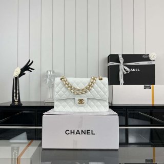 Chanel A01112 Flap Classic Handbag Grained Calfskin & Gold-Tone Metal White