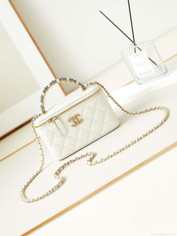 Chanel AP3804 Clutch Lambskin Vanity Box bag With Pearl handle White