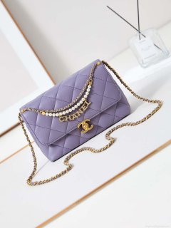 Chanel AS5011 Flap bag Shiny Lambskin Imitation Pearls & Gold-Tone Metal Light Purple