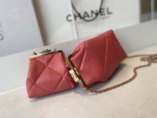 Chanel AS1555 Clutch with chain Shiny Aged Lambskin Red