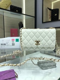 Chanel A84456 Chevron Trendy CC Wallet On Chain WOC Bag Lambskin White