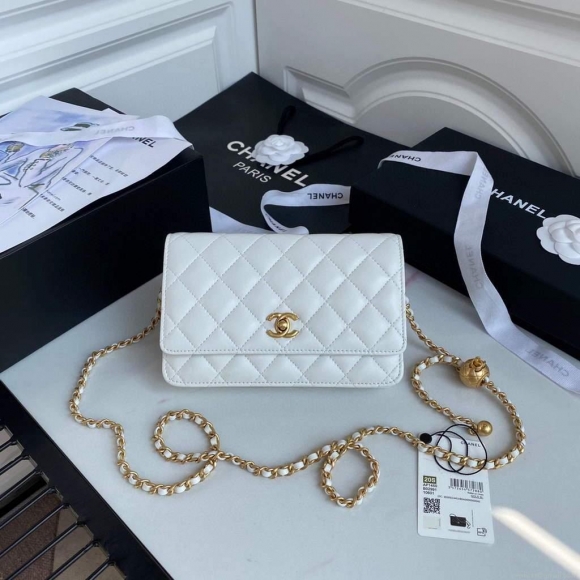 Chanel Wallet on Chain Lambskin AP1450 White