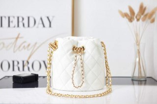 Chanel AS2859 Bucket Bag Shoulder Bag Shiny Grained Calfskin White