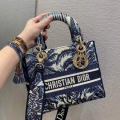 Dior M0565 Medium Lady D-lite Embroidery Bag Blue