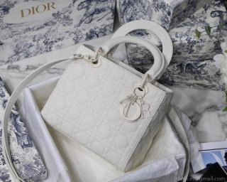 Dior M0565 Medium Lady Dior Cannage Calfskin Bag White