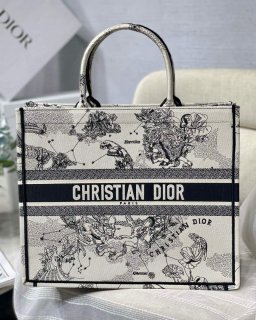 Dior M1286 Large Book Tote Toile de Jouy Zodiac latte embroidery