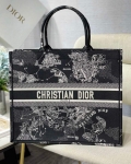 Dior M1286 Large Book Tote Black Toile de Jouy Zodiac latte embroidery